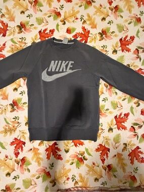 Y2K Nike Gray Crewneck Sweatshirt with Raised Stitch Lettering